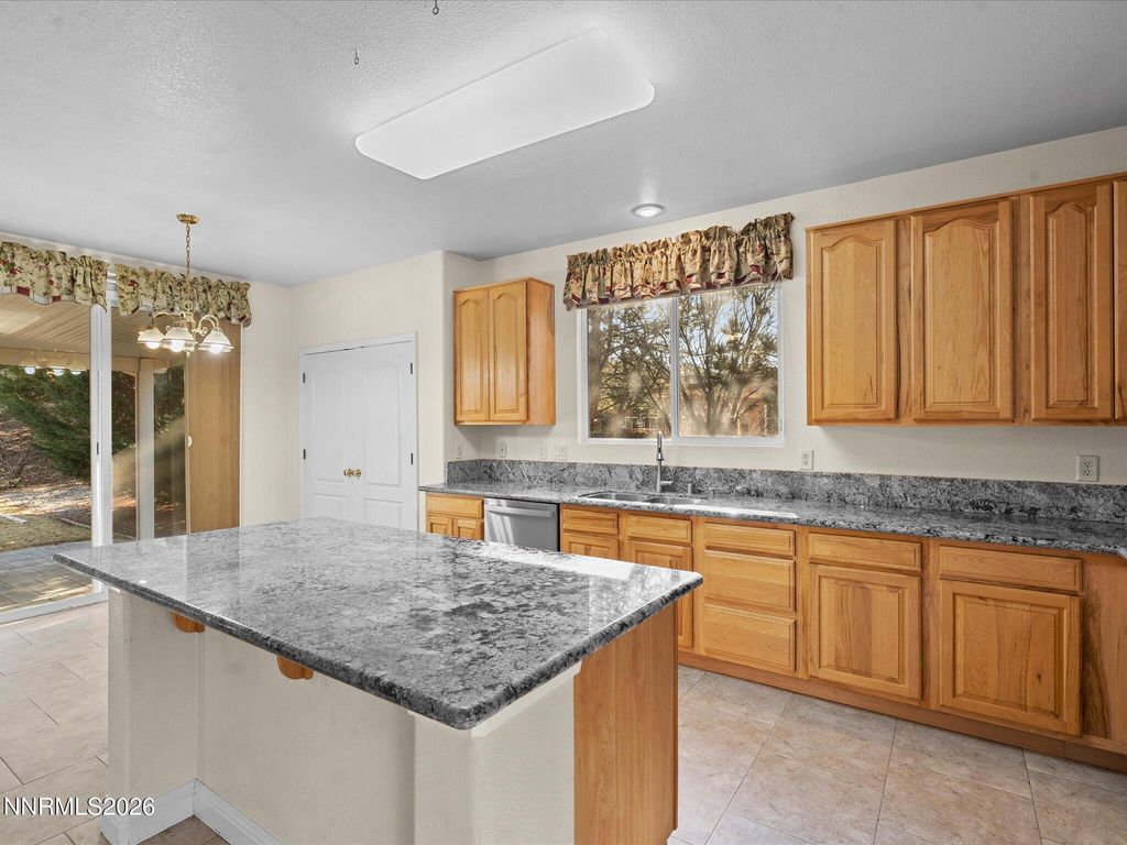 Image 22 of property listing at 5860 E Hidden Valley Drive, Reno, NV 89502