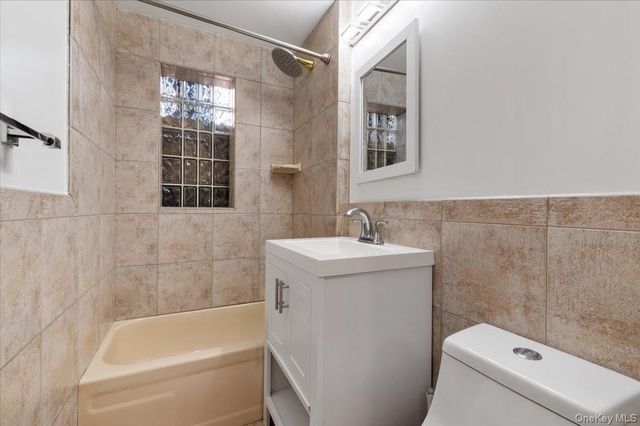1055 Lawrence Court, North Woodmere, NY 11581