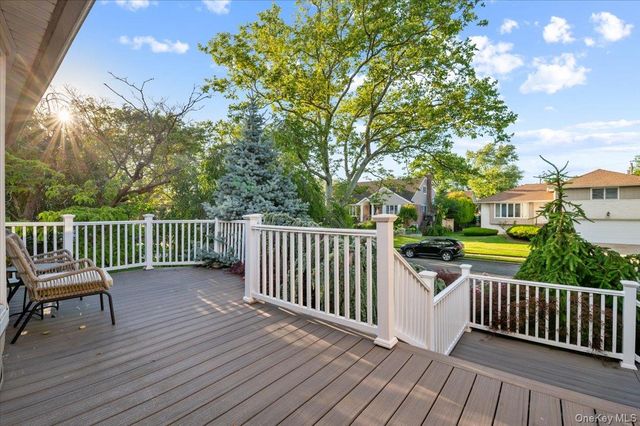 1055 Lawrence Court, North Woodmere, NY 11581