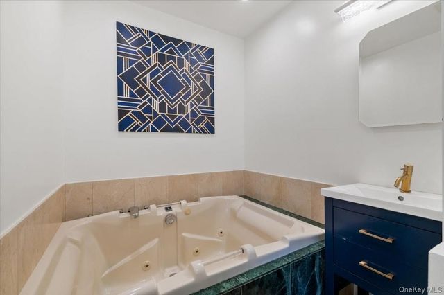 1055 Lawrence Court, North Woodmere, NY 11581