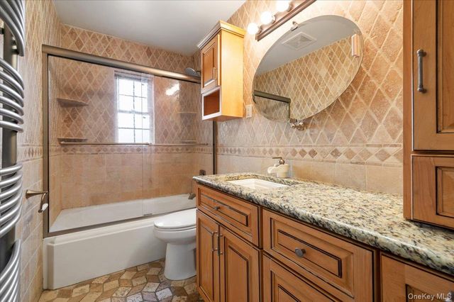 1055 Lawrence Court, North Woodmere, NY 11581