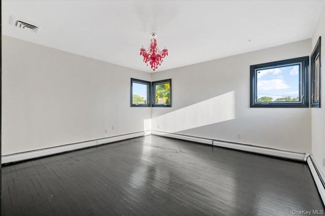 1055 Lawrence Court, North Woodmere, NY 11581