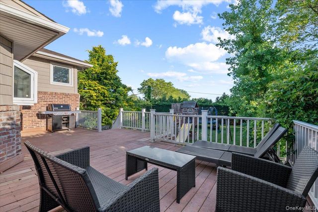 1055 Lawrence Court, North Woodmere, NY 11581