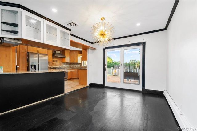 1055 Lawrence Court, North Woodmere, NY 11581