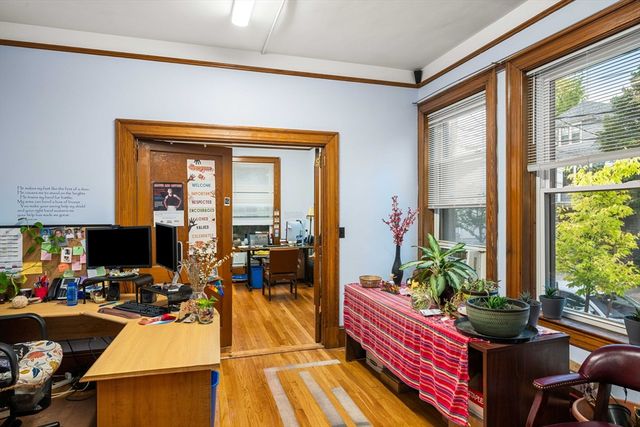 15 Notre Dame Ave, Cambridge, MA 02140