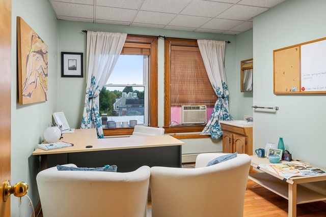 15 Notre Dame Ave, Cambridge, MA 02140