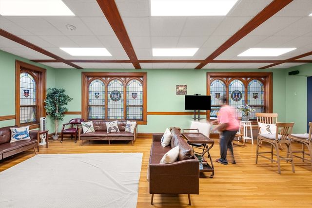 15 Notre Dame Ave, Cambridge, MA 02140