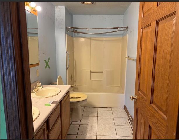 6814 HORSESHOE BEND, Verona, WI 53593