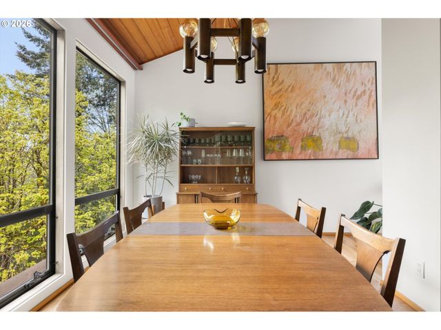 3119 Sw GALE Ave, Portland, OR 97239