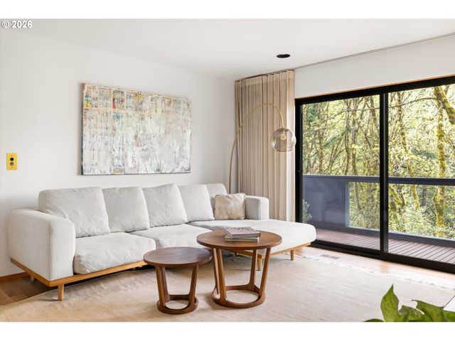 3119 Sw GALE Ave, Portland, OR 97239