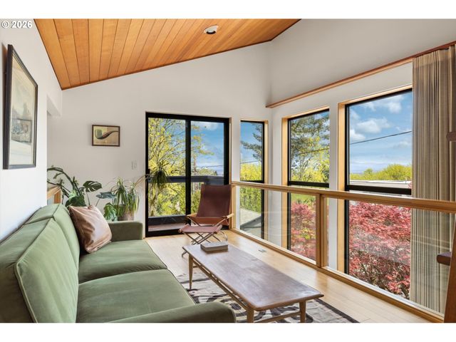 3119 Sw GALE Ave, Portland, OR 97239