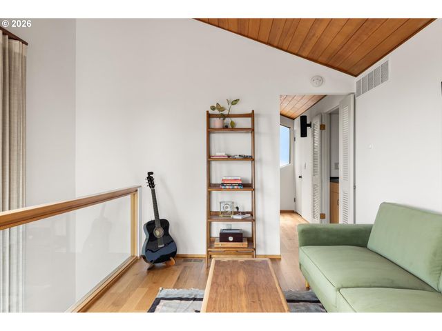 3119 Sw GALE Ave, Portland, OR 97239