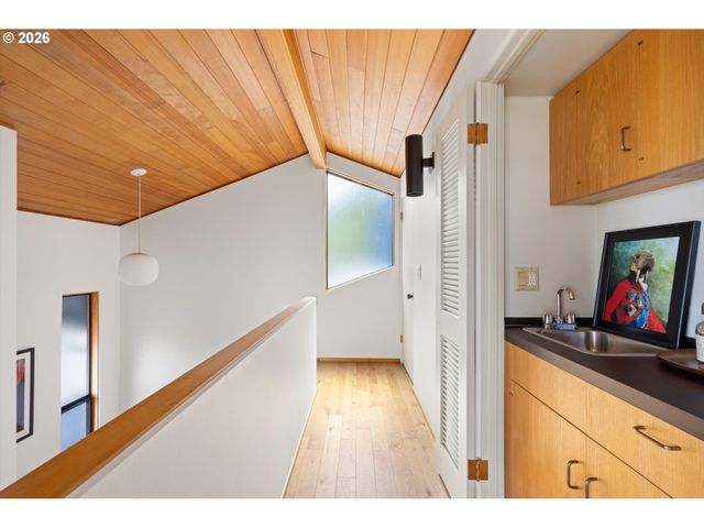 3119 Sw GALE Ave, Portland, OR 97239