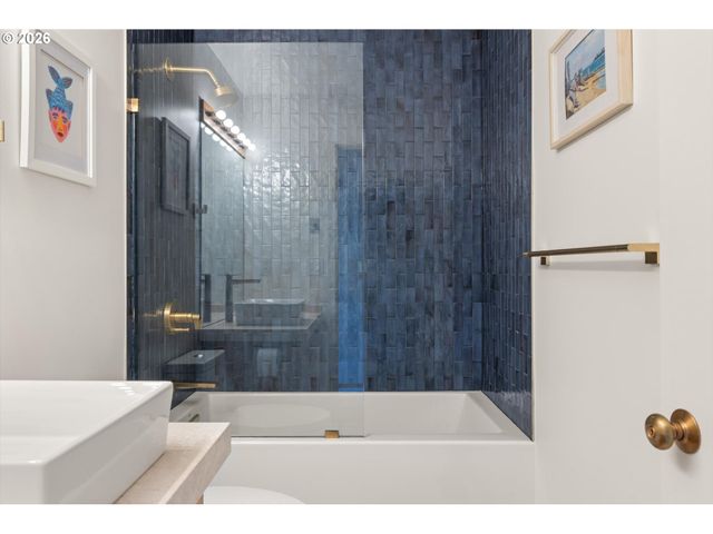 3119 Sw GALE Ave, Portland, OR 97239