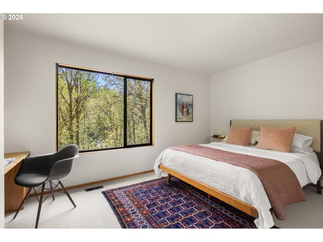 3119 Sw GALE Ave, Portland, OR 97239