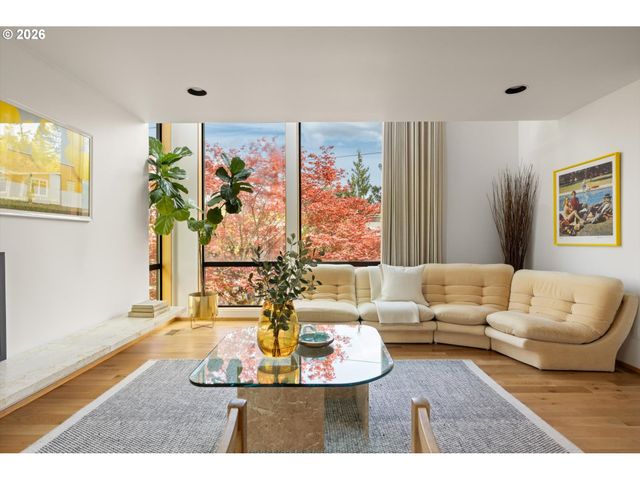 3119 Sw GALE Ave, Portland, OR 97239