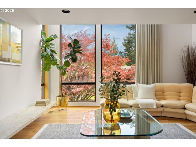 3119 Sw GALE Ave, Portland, OR 97239