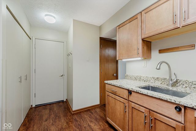 4735 Shireton Court, Indianapolis, IN 46254