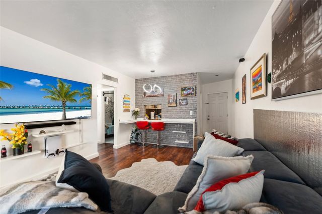 1667 NE Miami Gardens Dr 145, Miami, FL 33179