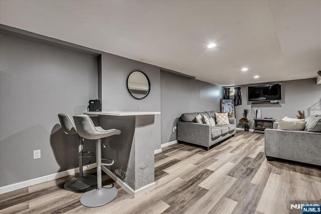 386 Douglas Road, Roselle, NJ 07203