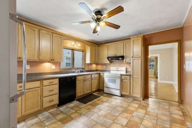 131 Yale St. 1, Medford, MA 02155