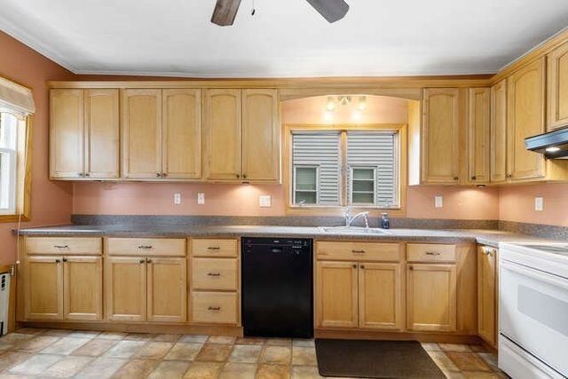 131 Yale St. 1, Medford, MA 02155