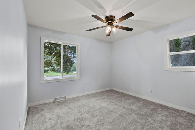 2865 Upper 79th Court E, Inver Grove Heights, MN 55076
