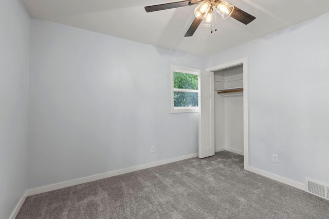 2865 Upper 79th Court E, Inver Grove Heights, MN 55076