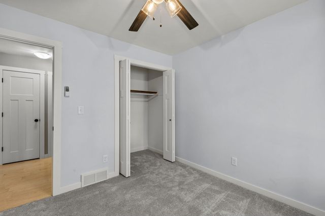 2865 Upper 79th Court E, Inver Grove Heights, MN 55076