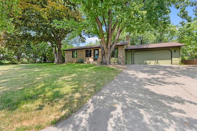 2865 Upper 79th Court E, Inver Grove Heights, MN 55076