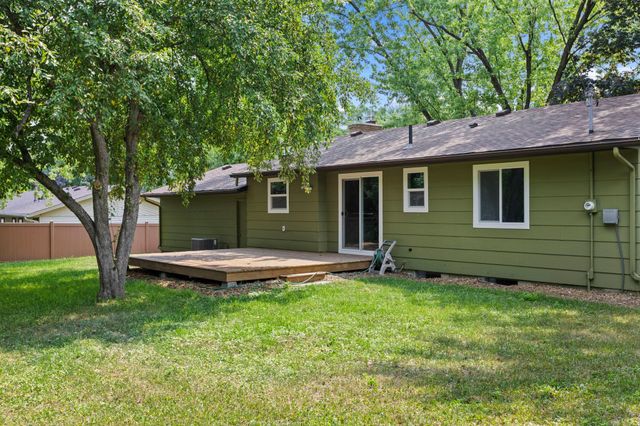 2865 Upper 79th Court E, Inver Grove Heights, MN 55076