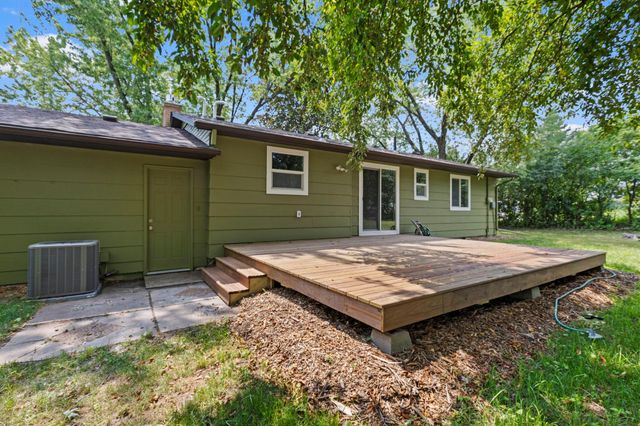 2865 Upper 79th Court E, Inver Grove Heights, MN 55076