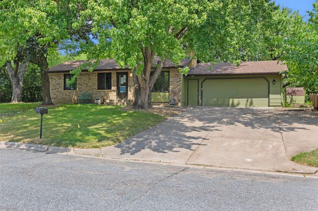 2865 Upper 79th Court E, Inver Grove Heights, MN 55076