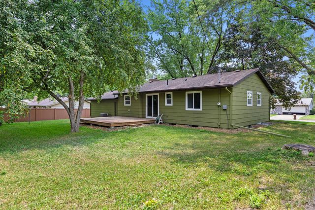 2865 Upper 79th Court E, Inver Grove Heights, MN 55076