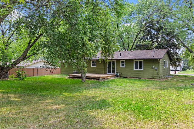 2865 Upper 79th Court E, Inver Grove Heights, MN 55076