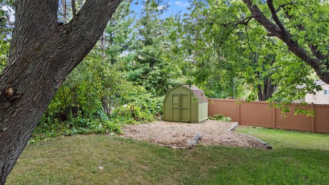 2865 Upper 79th Court E, Inver Grove Heights, MN 55076