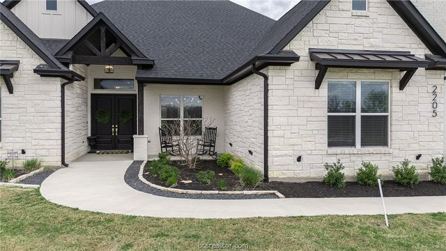 2205 Joe Will Drive, College Station, TX 77845