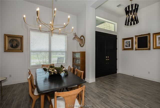 2205 Joe Will Drive, College Station, TX 77845