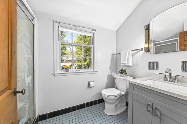 8022 Jackson Park BOULEVARD, Wauwatosa, WI 53213