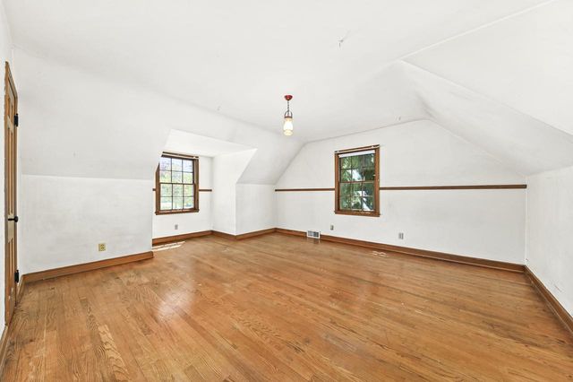 8022 Jackson Park BOULEVARD, Wauwatosa, WI 53213