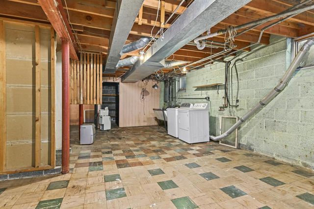 8022 Jackson Park BOULEVARD, Wauwatosa, WI 53213