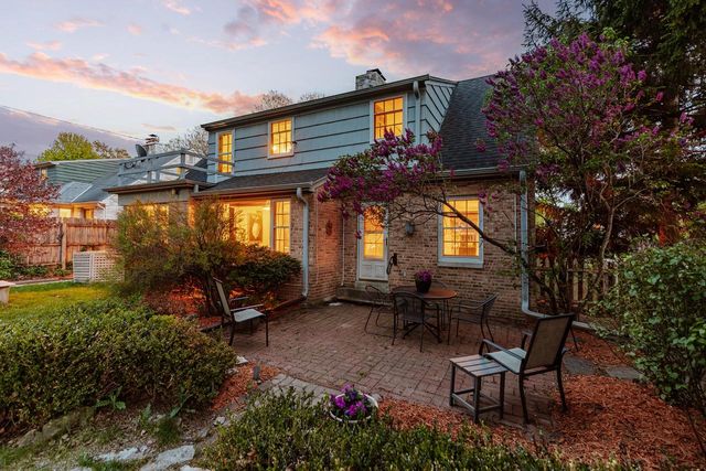 8022 Jackson Park BOULEVARD, Wauwatosa, WI 53213