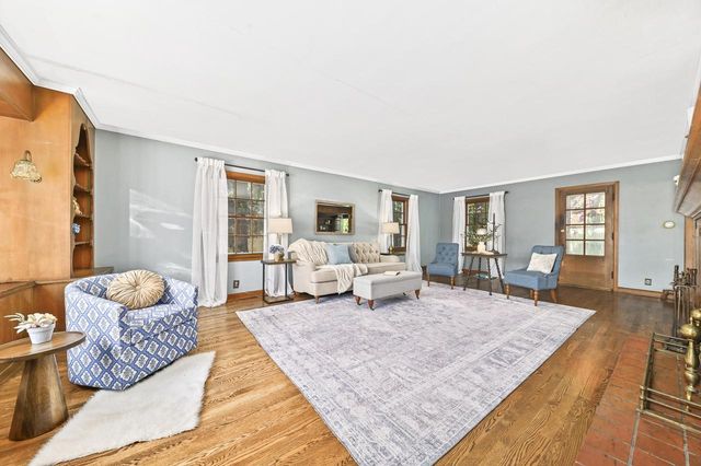 8022 Jackson Park BOULEVARD, Wauwatosa, WI 53213