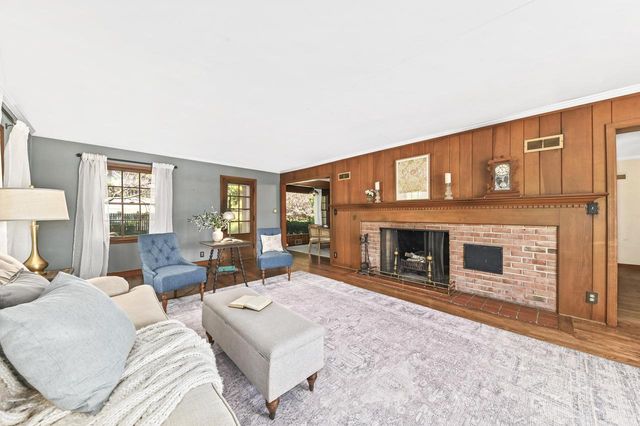 8022 Jackson Park BOULEVARD, Wauwatosa, WI 53213