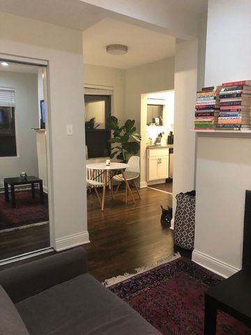 639 W ROSCOE Street R3, Chicago, IL 60657