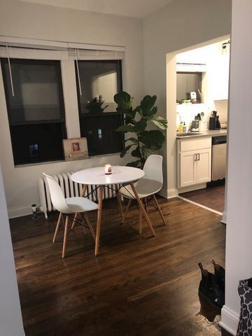639 W ROSCOE Street R3, Chicago, IL 60657