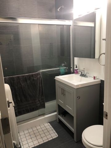 639 W ROSCOE Street R3, Chicago, IL 60657