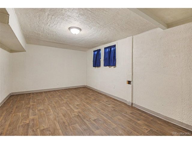 11819 E Canal Dr, Aurora, CO 80011