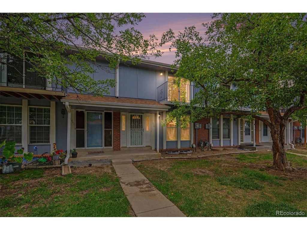 11819 E Canal Dr, Aurora, CO 80011
