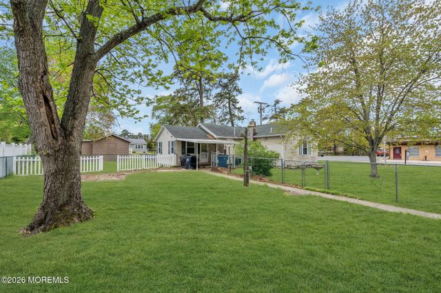 145 Cable Avenue, Beachwood, NJ 08722